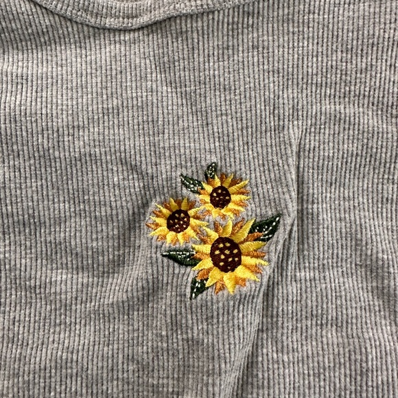 Cut and Paste Size Small Tank Top - Picture 2 of 3